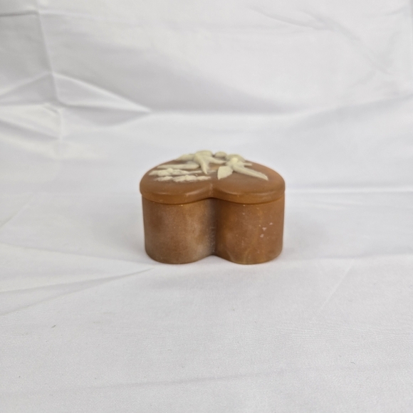 VTG 1974 Design Gifts Intern'l Seagulls Incolay Stone Carved  Heart Trinket Box - Picture 5 of 12